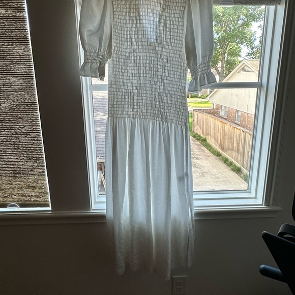 Sir the label long white dress with slit. Size 3 (large) - Picture 4 of 6